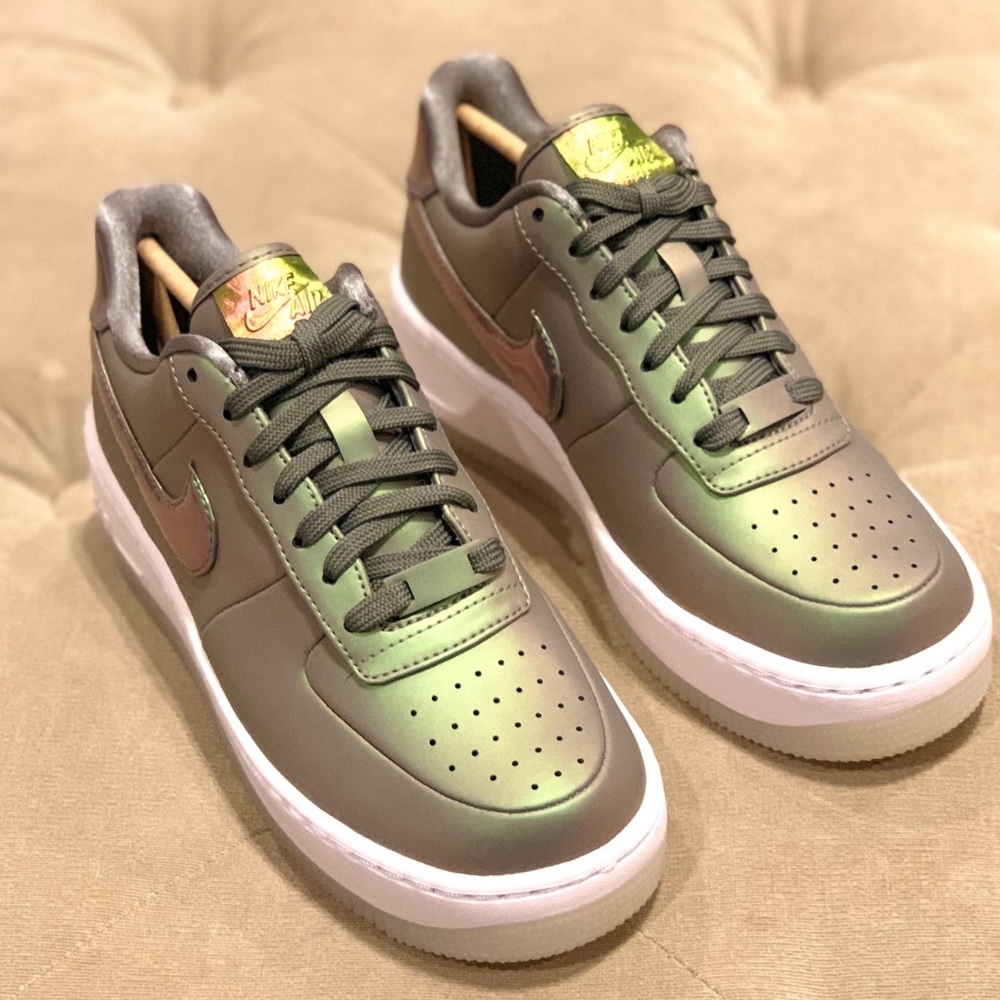 NIKE WMNS AF1 (AIRFORCE1) UPSTEP PRM LX - Brandnew - Picture 4 of 8